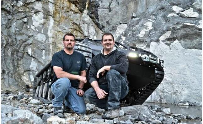 Discovery еƼֵܵ Black Ops Brothers: Howe & Howe Tech 720P¼Ƭ